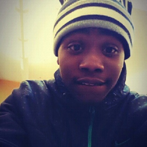 Im 16. Respectful. Honest. Humble. Love Basketball. #DCH Basketball player.