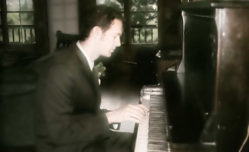 timhanauer's profile picture. I write songs that make you happy.