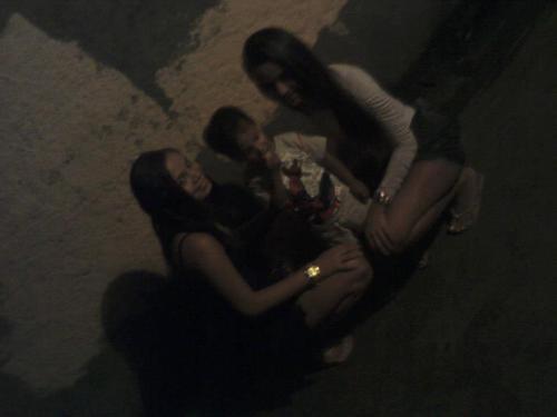 &' se o mundo um dia te virar as costas , 
lembra que eu sou feliz só por você existir , só por estar aqui ♥