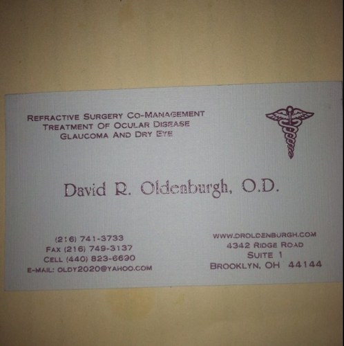 OLDENBURGH EYE CENTER & SPA 

Refractive Surgery Co-Management Treatment of Ocular Disease Glaucoma and Dry Eye.
 David R. Oldenburgh, O.D. 
(216) 741-3733