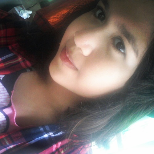 follow follow follow me me me. (: