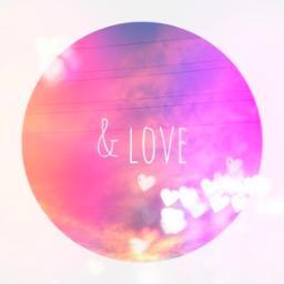 five friends. living in style. & love.

instagram: @weareandlove