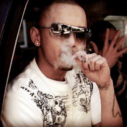 ~DUTCH (ChinaMo)
#OneWorldOrderEnt..
#ChiTownHoodStarz
#500%
~http://t.co/oZnDVNjF
~http://t.co/MN989tvO