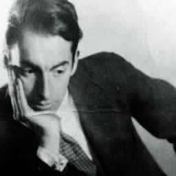 Versos de Pablo Neruda. Citas del Nobel chileno, poeta irrepetible.
En Facebook http://t.co/DMxmB262eJ