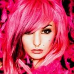 I am Susie, the Founder of http://t.co/KL9RcBi8YC, the ultimate online destination for hair color information, ideas and guides.