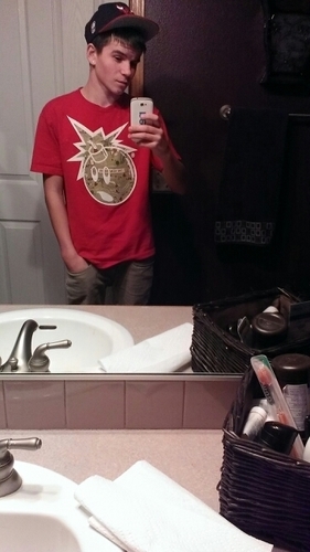 ASnowboards16's profile picture. I'm a 16 year old I Love sports I Love snowboarding Flowriding & Baseball