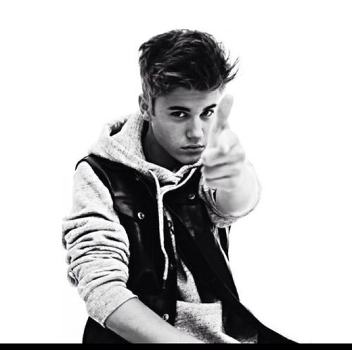 hi , im linda patruno , im italian and i live in morocco , im a BELIEBER of course.  #BELIVE