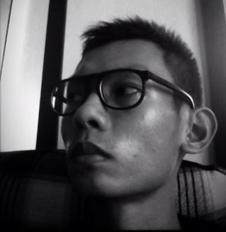 KiatTiong's profile picture. A simple person who love Graphic Design.