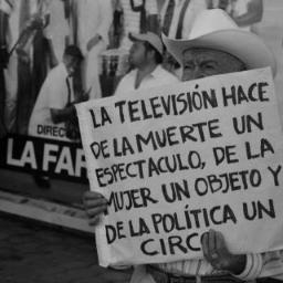 ''Si siempre miras al pasado,tropezaras cada vez que  des un paso hacia el futuro''