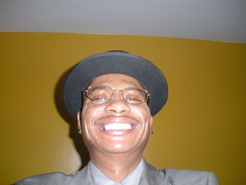 dg_yahoo's profile picture. SINGLE NO KIDS