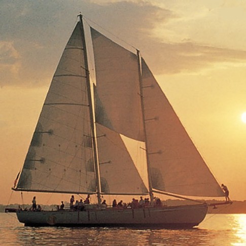 Sail the beautiful Chesapeake Bay in Annapolis on the 74 foot Schooner Woodwind as featured in the smash hit movie, Wedding Crashers!