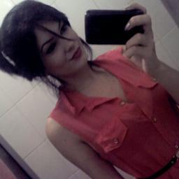 Nada poderá me abalar
Nada poderá me derrotar
Pois minha força e vitoria
Tens um nome
É Jesus!! ♥♥