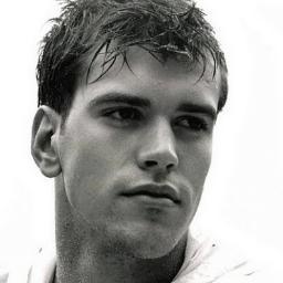 Ternoan's profile picture. — А ты что хочешь сделать перед смертью? — Жить. Этого мне хватит