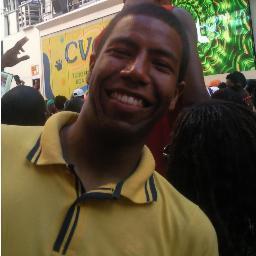 Estudante do Curso de Engenharia Ambiental ; Solteiro e em busca de novos amores e amizades , simpático , alegre sempre e chato muitas vezes , sincero e amigo .