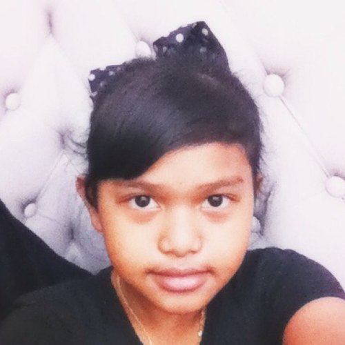 Hye,i am hawa hana humaira,can call me awe,born 30 november 2002,,you follow me i  will folow you back (^_^).#ohmyenglish#
