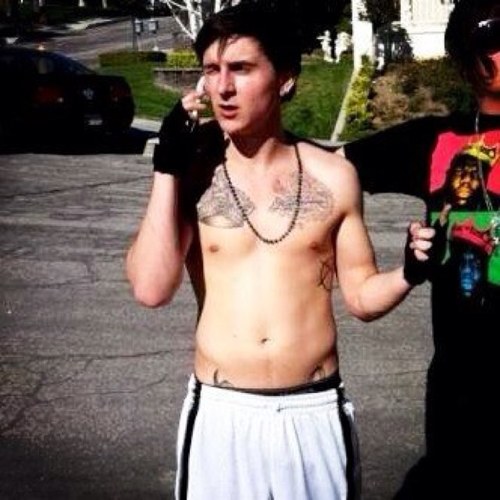 ImMitchelMuss0's profile picture. She's amazing and she's beautiful and i love her so much she's my Princess. @EmilyOsmentRPxx I will protect her with my life. [Married] ❤