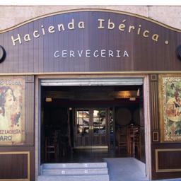 HACIENDAIBERICA's profile picture. Cerveza fría y alegría! inauguramos en #Alcoy en pleno enero, toma ya! Pz Correos;  5 botellines 4 € los jueves el 3 x 2. Perdemos dinero pero ganamos amigos!!