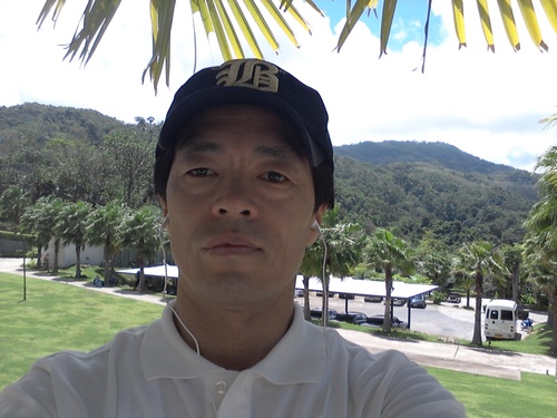 Finacial Consultant, Investment Solicitors / 축구, 여행, 등산, 영화, 주식투자 / 러시아, 중앙아시아, 중국, 일본, 몽골 / 트윗터를 통해서 좋은 친구들을 만나기를 희망하며...