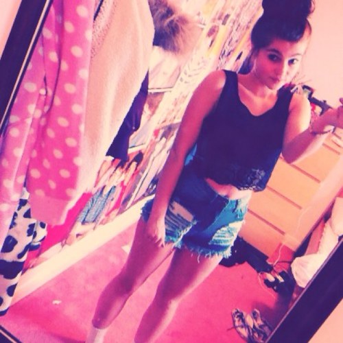 ChloeG33's profile picture. 'Who needs education when you got swag?' Yeah have a nice life bbe. Im just the average homeGirl