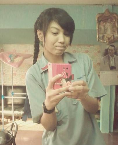 ชื่อมี่ค่ะ ยินดีที่ได้รู้จัก #ทวิตใหม่นะค่ะ :) #Thank Follow me :D