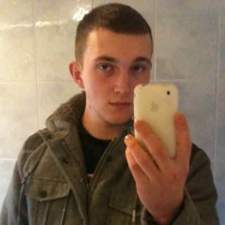 20 year old musician, producer of Dubstep (Deep/Filth) & Drum and Bass (Jump up/Liquid/Jungle)
One man metal band from Salford.