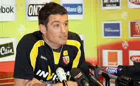 Football player,now play in paris red star.