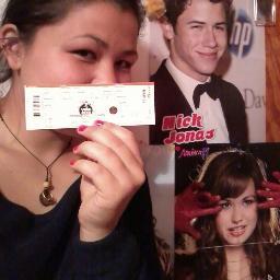 me encanta el futbol, 
mis amores ^.^ jonas & demi 3

Stay Strong