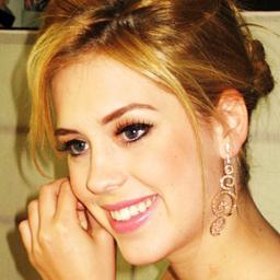 Fc Dedicado a Sophia Abrahão , Uma princesa,uma rainha,simplesmente...Uma Diva .  Te Amo sô s2
-Sigo Todos de volta