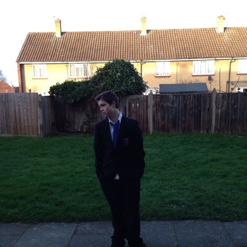 Im 15 and i am taken :P follow for follow back shoutout for shoutout dm if needed