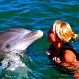 EmBee2214's profile picture. Drink life as it comes. Straight. No chaser.