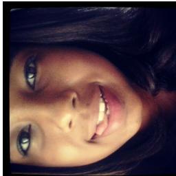 Libriana ,*-*  ciumenta , conselheira , amiga , carinhosa , compreensiva , palhaça , chata , besta ,irritante, irônica e dramática,  (:
