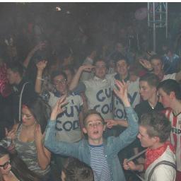 17 jaar / Eindhoven / BBekkers/  / PSV in vak zz met @quintenPSV97

DJ Brookss:  http://t.co/ar7FjArm0t