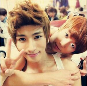 l'M ♡ ELF. and proud ♛