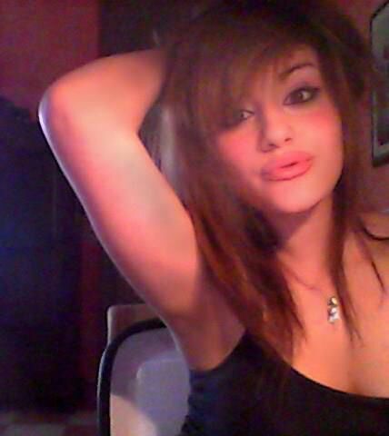 Il mio cantante preferito é J-Ax e adoro Johnny Depp *________* YEAH!