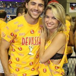 Pra ter ver sorrir , eu posso colorir o ceu de outra cor ...  Sabia , que so um sorriso seu nada estraga meu dia ?  Since : 08 \ 07 \ 2012