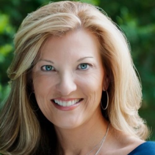 Mom of boys, Texan, J.Hilburn Personal Stylist, Tennis buff, Personal shopper, ash + ames jewelry ambassador