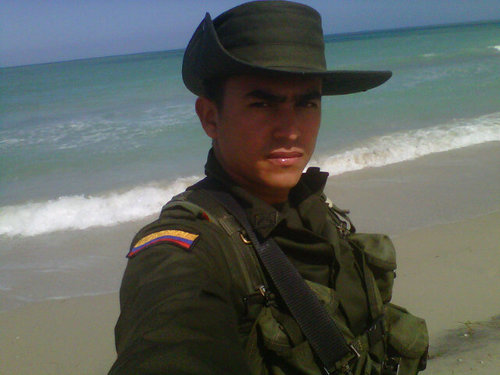Ponal019's profile picture. Hombre trabajador