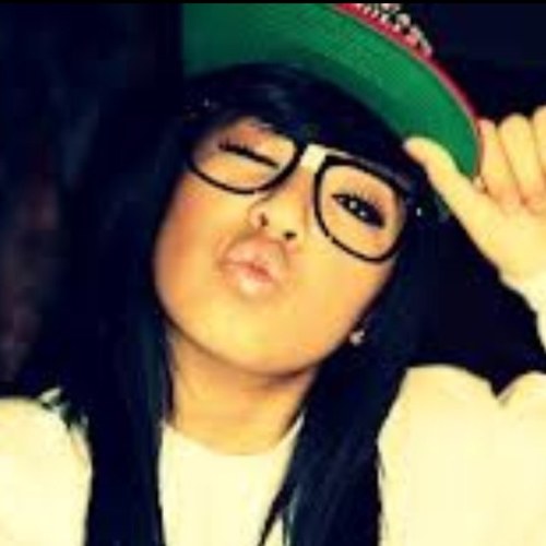 Heeey. make your life a dream and your dream a reality. •followw! and i follow back! enjoy ^.^ Goooal: 1000 followers c: