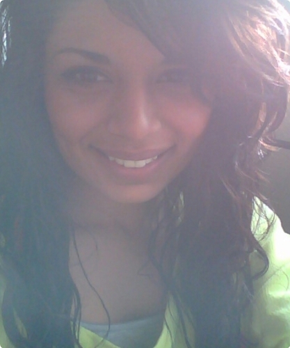 Coolest geek you will ever meet. :) So follow and I guarantee a follow back ;) #TeamFollowback