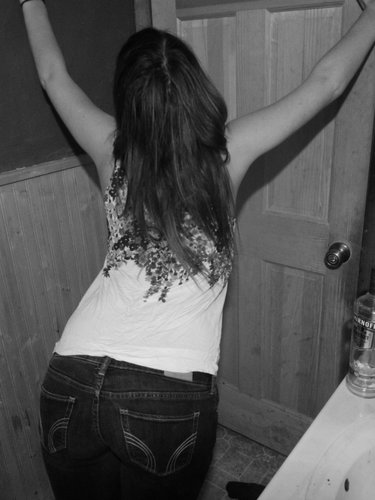 Perpetual hotmess, shameless party girl.
