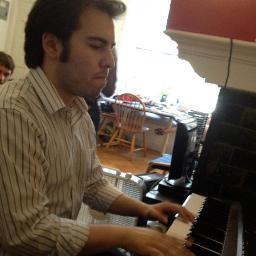 Actor, musician, composer, musical theatre enthusiast, all-around cool guy. I'm half of the @RiganoSongbook. he/him/his