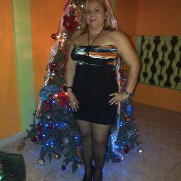 A los que me quiieren Ver Caiida.. Soloo Les diigo.. ESMERENCE porque Siigo De piies... Siigueme & te siigo Asii de Senciillo..