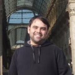 Mestre em Ciências, pesquisador interessado em redes de dispositivos móveis e segurança.