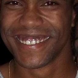 Eu creio que um dos princípios essenciais da sabedoria é o de se abster das ameaças verbais ou insultos.