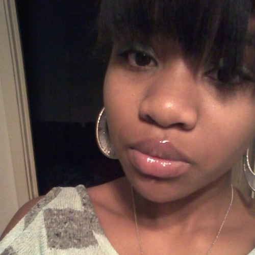 #SINGLE
-ATtractiv3
*llets mingle
I stay active...rackingg..