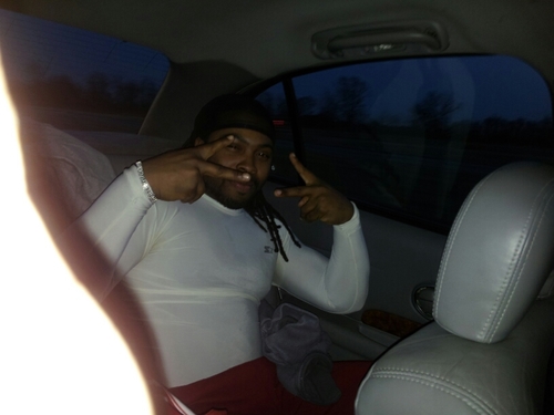 Charlie boi ice I got a son i play football plus make money 24 7 I'm on it lol