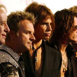 洋楽が好き、特にAerosmithとBON JOVI。
最近、HR/HMをかじり始めた。
今、Stone Sour。
オススメ教えてー

そんな24才。