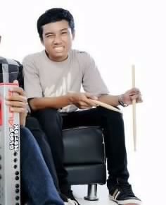 SunartoHari's profile picture. Additonal drummer, all star!