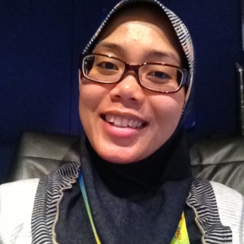 rezzthr's profile picture. Dengarkan segment 10-3 bertemankan saya Rezlynn, ahad-khamis.... wooohooooooo!