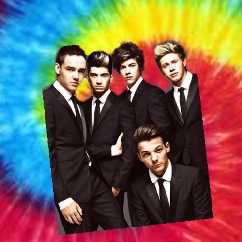 TMH 7-25-13 i also love ed sheeran more than life. Applebees follows...be jealous. http://t.co/wLnh29fmEk http://t.co/bkNUervSZ3